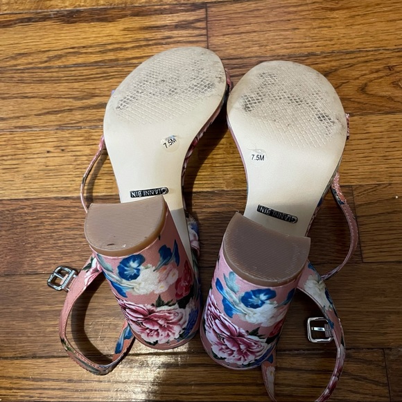 Floral block heels - Picture 8 of 10